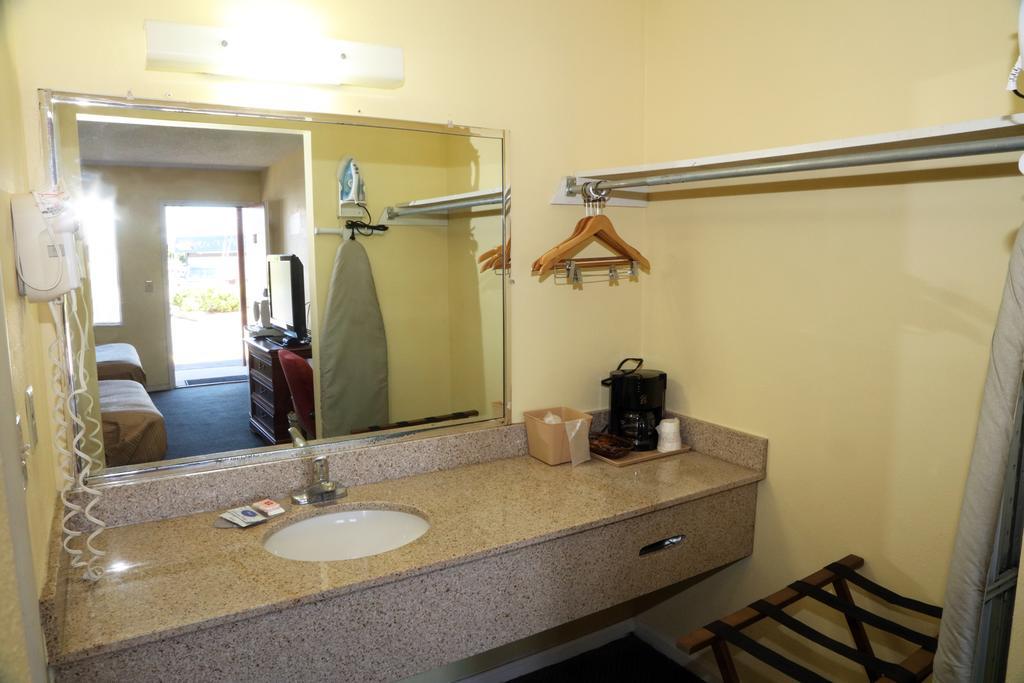 Red Carpet Inn Оксфорд Экстерьер фото